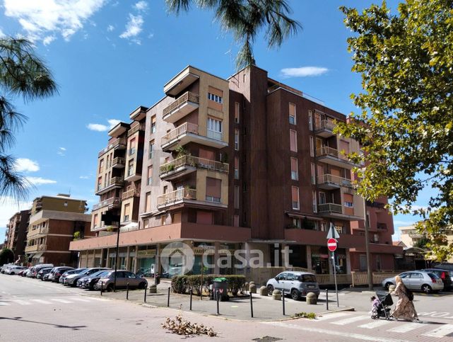 Box/posto auto in residenziale in Via San Rocco 30