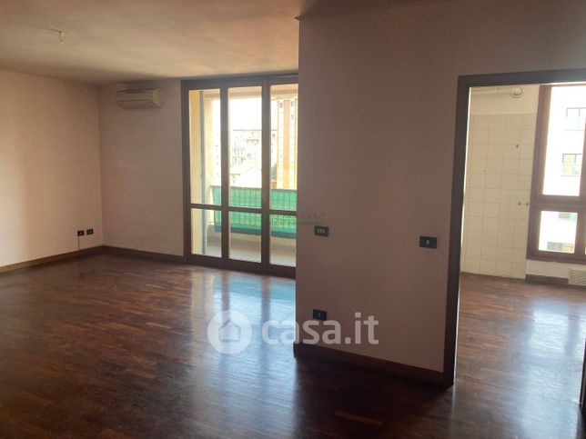 Appartamento in residenziale in Piazza Generale Carlo Alberto dalla Chiesa 4