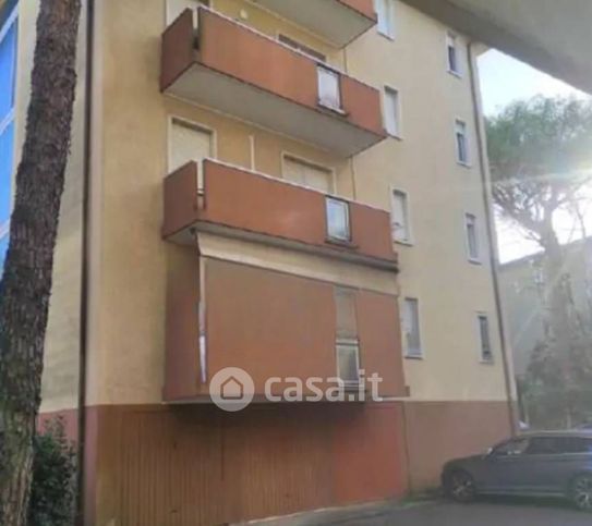 Appartamento in residenziale in Via Natale Talamini 8