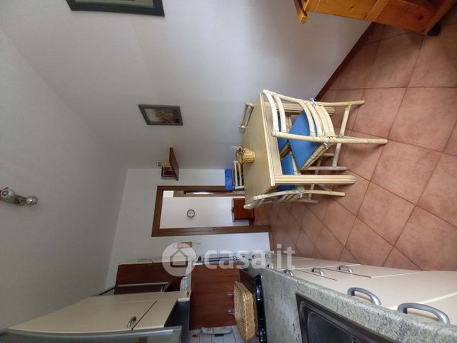 Appartamento in residenziale in Via Giovanni Polvani 5