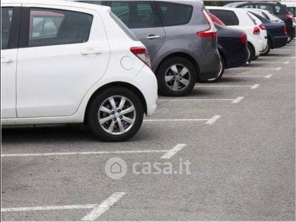 Garage/posto auto in residenziale in Via della Torre degli Agli