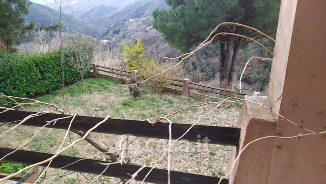 Villetta a schiera in residenziale in Via Gameragna