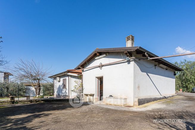 Terreno agricolo in commerciale in Via Colle Stringa