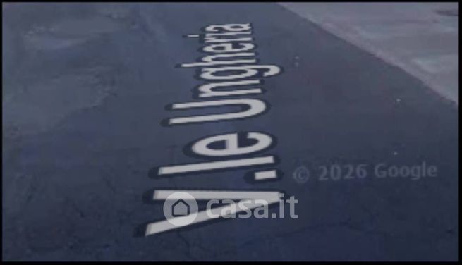 Box/posto auto in residenziale in Viale Ungheria 89 /91