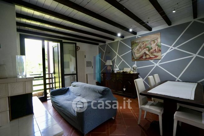 Appartamento in residenziale in Via delle Carpiane