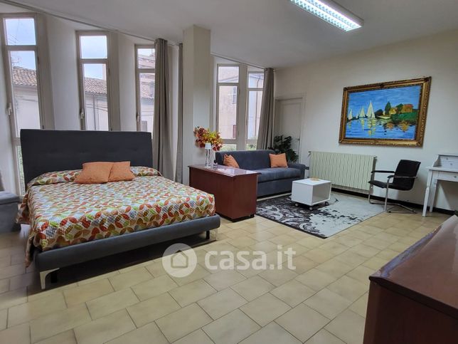 Appartamento in residenziale in Piazza Garibaldi 42 a