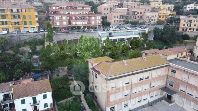 Box/posto auto in residenziale in Via Panoramica 167