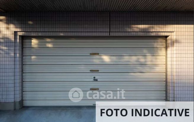 Garage/posto auto in residenziale in Via Arco D'Augusto