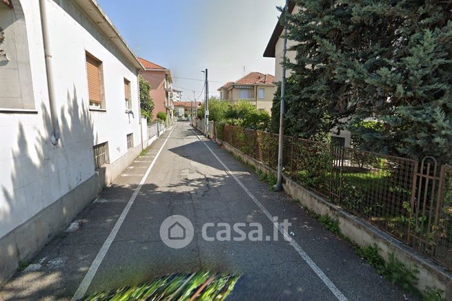 Appartamento in residenziale in Via Nino Costa