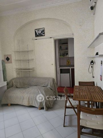 Appartamento in residenziale in Via Iberia