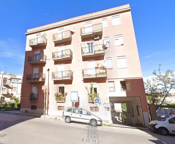 Appartamento in residenziale in Via Pietro Galati