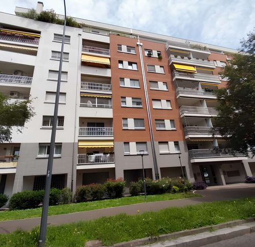 Appartamento in residenziale in Via Carlo Perini 21