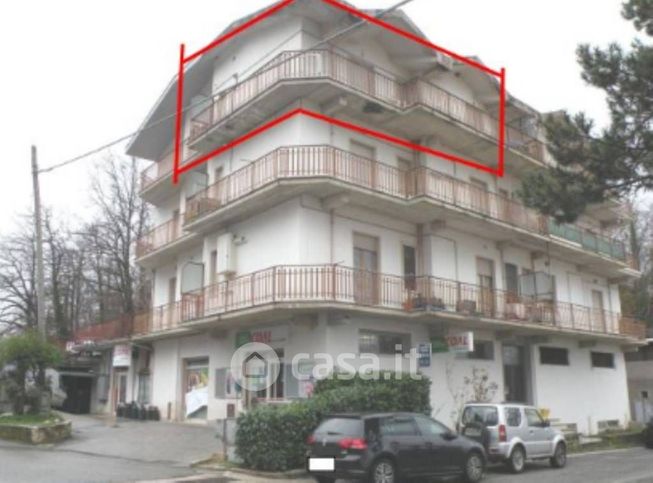 Appartamento in residenziale in Via Cesare Battisti