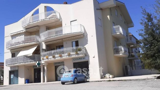 Appartamento in residenziale in Via Marina 111