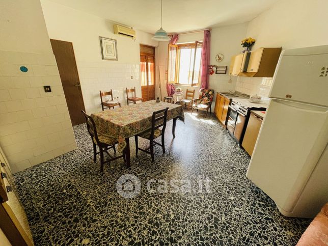Appartamento in residenziale in Via Cavour 96