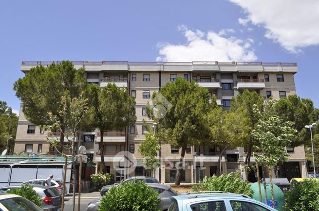 Ufficio in commerciale in Via Napoli 6
