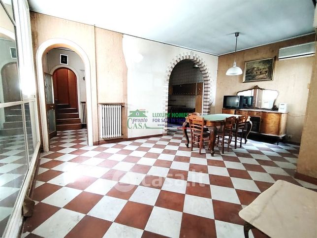 Casa indipendente in residenziale in Via San Biagio