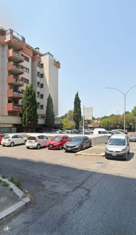 Box/posto auto in residenziale in Via Marino Ghetaldi 18