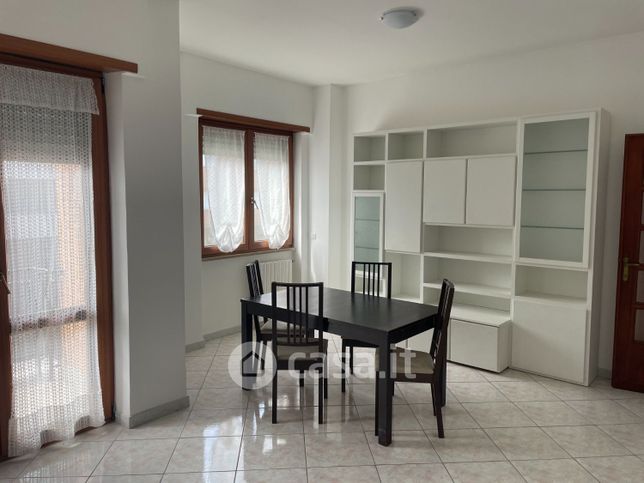 Appartamento in residenziale in Via Villafranca 28