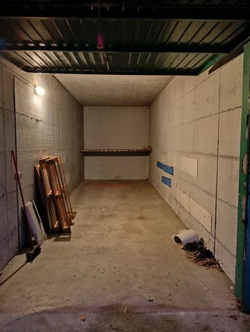 Box/posto auto in residenziale in Via Giacomo Puccini