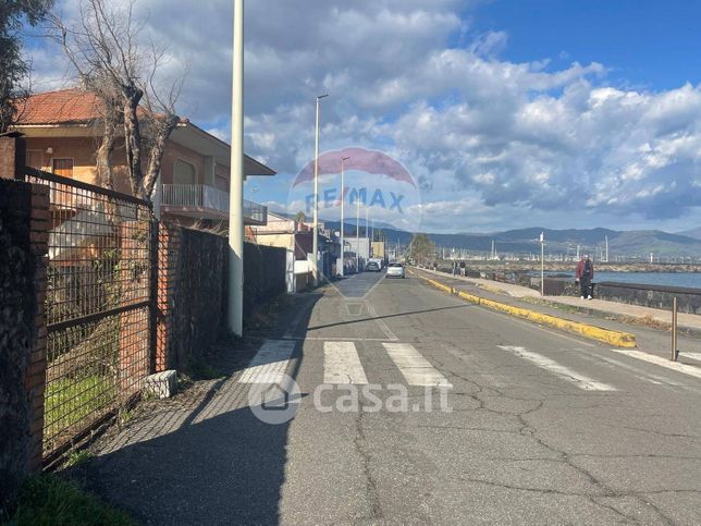 Terreno agricolo in commerciale in Lungomare Edoardo Pantano 25