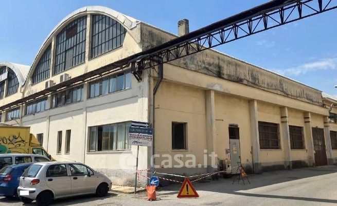 Capannone in commerciale in Via Padana Superiore 317