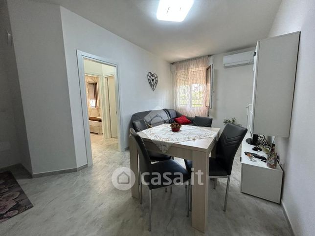 Appartamento in residenziale in Viale Giacomo Puccini 244