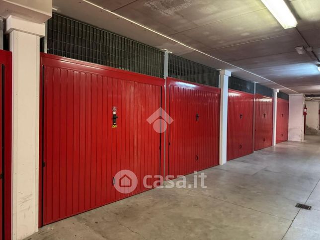 Box/posto auto in residenziale in Via Norma Cossetto 8