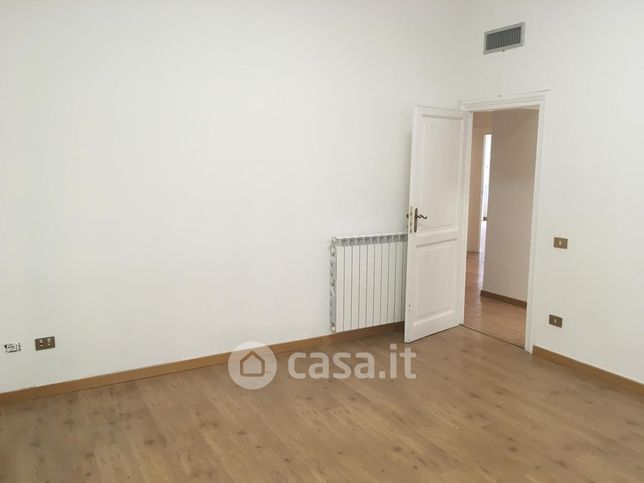 Appartamento in residenziale in Via Giacinto Mompiani