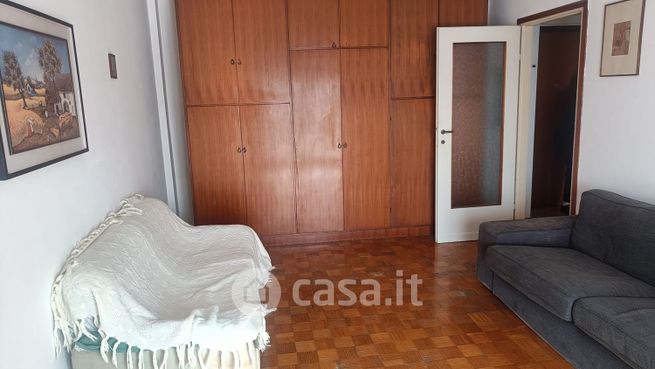 Appartamento in residenziale in Via Roberto ArdigÃ² 11