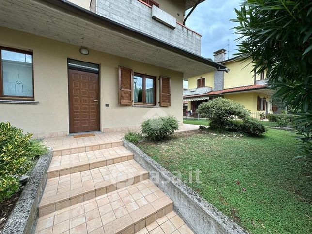 Appartamento in residenziale in Via A. Boito 52
