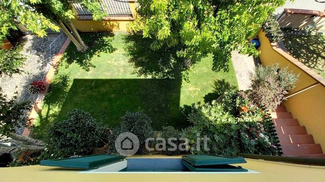 Villa in residenziale in 