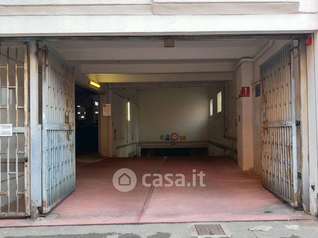 Garage/posto auto in residenziale in Via del Riccio