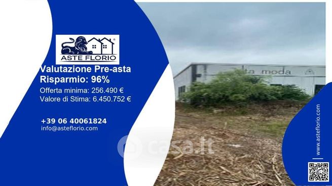 Capannone in commerciale in Via Vittorio Emanuele II 1