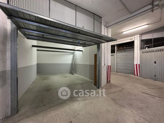 Garage/posto auto in residenziale in Via San Martino