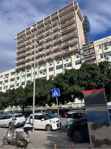 Appartamento in residenziale in Viale dei Picciotti 9