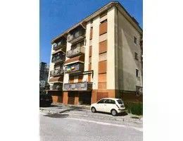 Appartamento in residenziale in Via Giovanni Pascoli 3