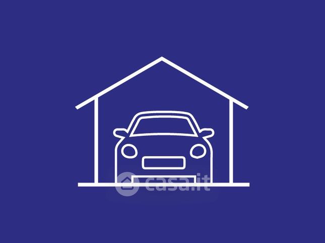 Box/posto auto in residenziale in Via Giovanni Pascoli