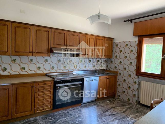 Casa bi/trifamiliare in residenziale in Via della Cresolella