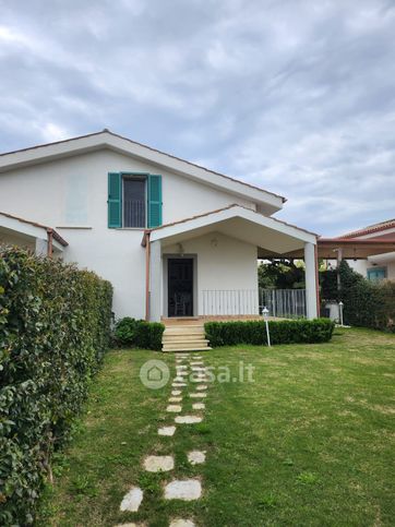 Casa bi/trifamiliare in residenziale in Santa Cruz 10