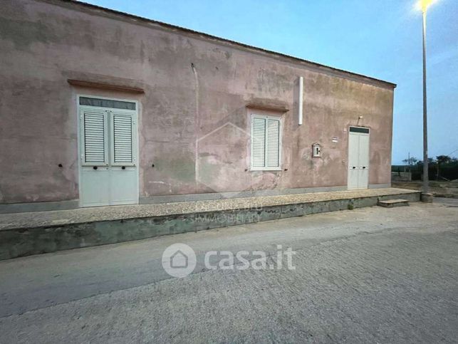 Casa indipendente in residenziale in Contrada Perino