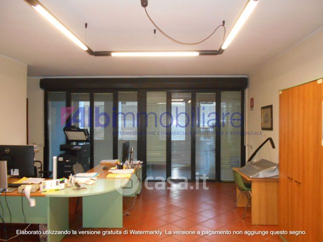 Ufficio in commerciale in Viale G. Matteotti
