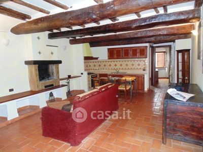 Appartamento in residenziale in Via Acqua alle Rupi 44