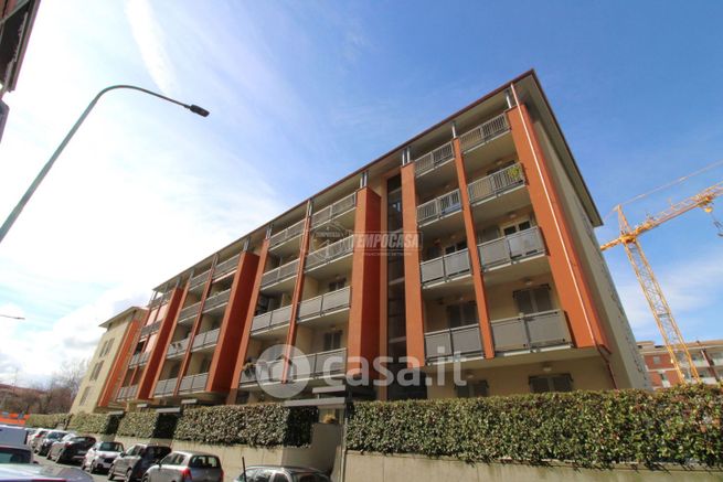 Appartamento in residenziale in Via GiosuÃ¨ Carducci 8