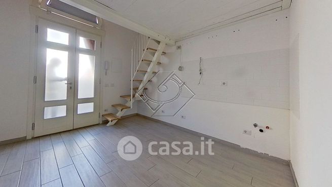 Ufficio in commerciale in Via delle Panche