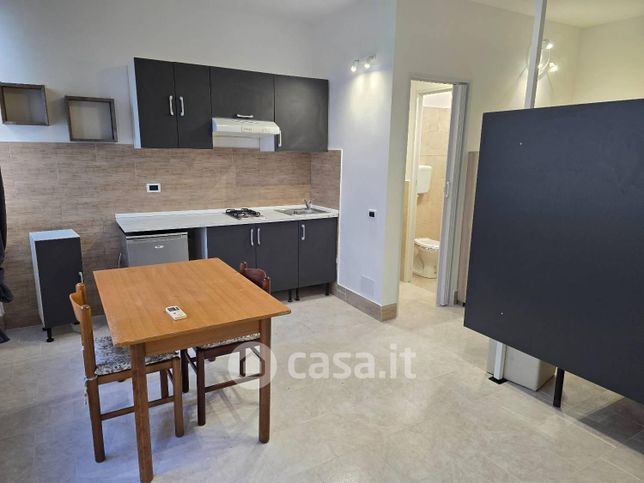 Appartamento in residenziale in Via Eduardo Calandra 11