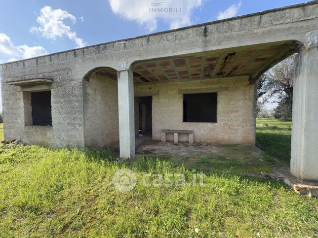 Baita/bungalow/chalet/trullo in residenziale in Via San Vito dei Normanni