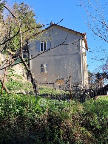 Appartamento in residenziale in Via Pino di Murta 9