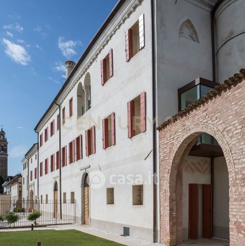 Appartamento in residenziale in Via Cornarotta 1