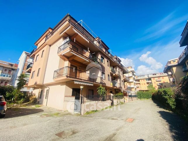 Appartamento in residenziale in Via Lauro 151